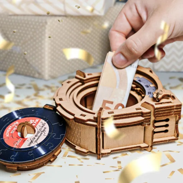 CluePuzzle - Record Player