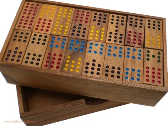 Domino double 12