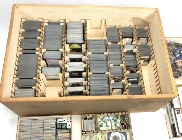 Horror Storage Box compatible avec Eldritch/Arkham Horror (2018 édition)