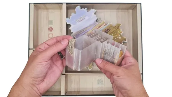 Insert 3D compatible avec le jeu Inis