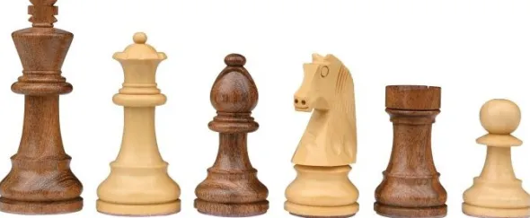 Pièces d'échecs Artus 83 mm